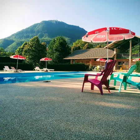 Parque de Campismo Le Pre Morjal
