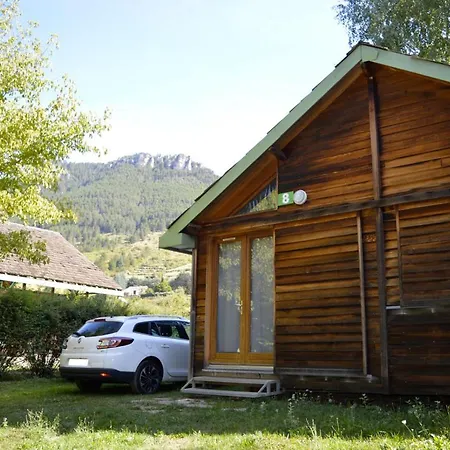 Parque de Campismo Le Pre Morjal *
