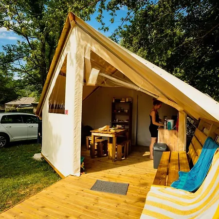 Camping Le Pré Morjal Ispagnac